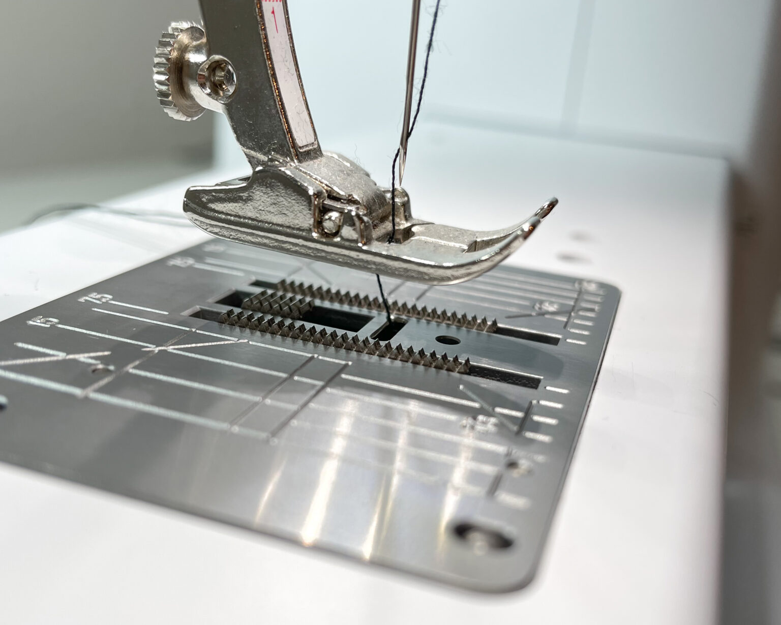 Der Differentialtransport an der Overlock was ist das? Nähkurse, Schnittmuster und Nähtipps